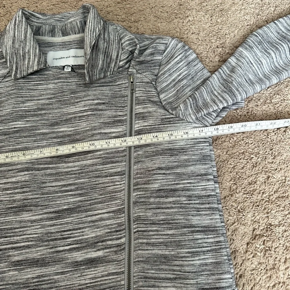 Cupcakes and Cashmere McLaren Stripe Knit Crop Moto Jacket Grey Black Size XS